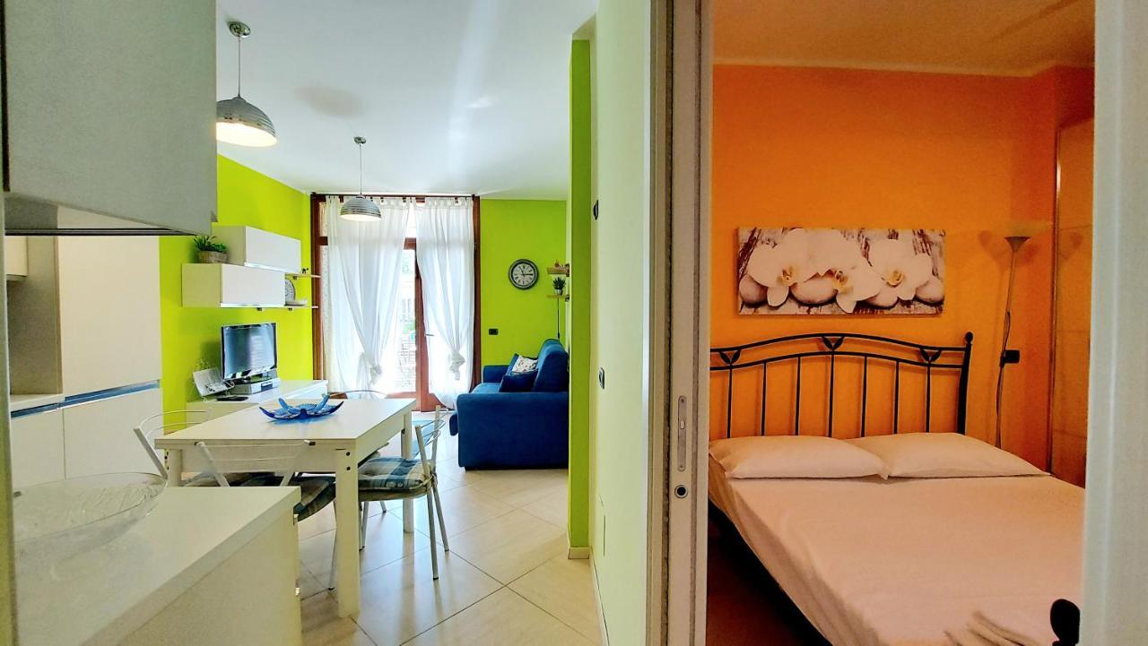 Colors Pool Apartment Bardolino Esterno foto