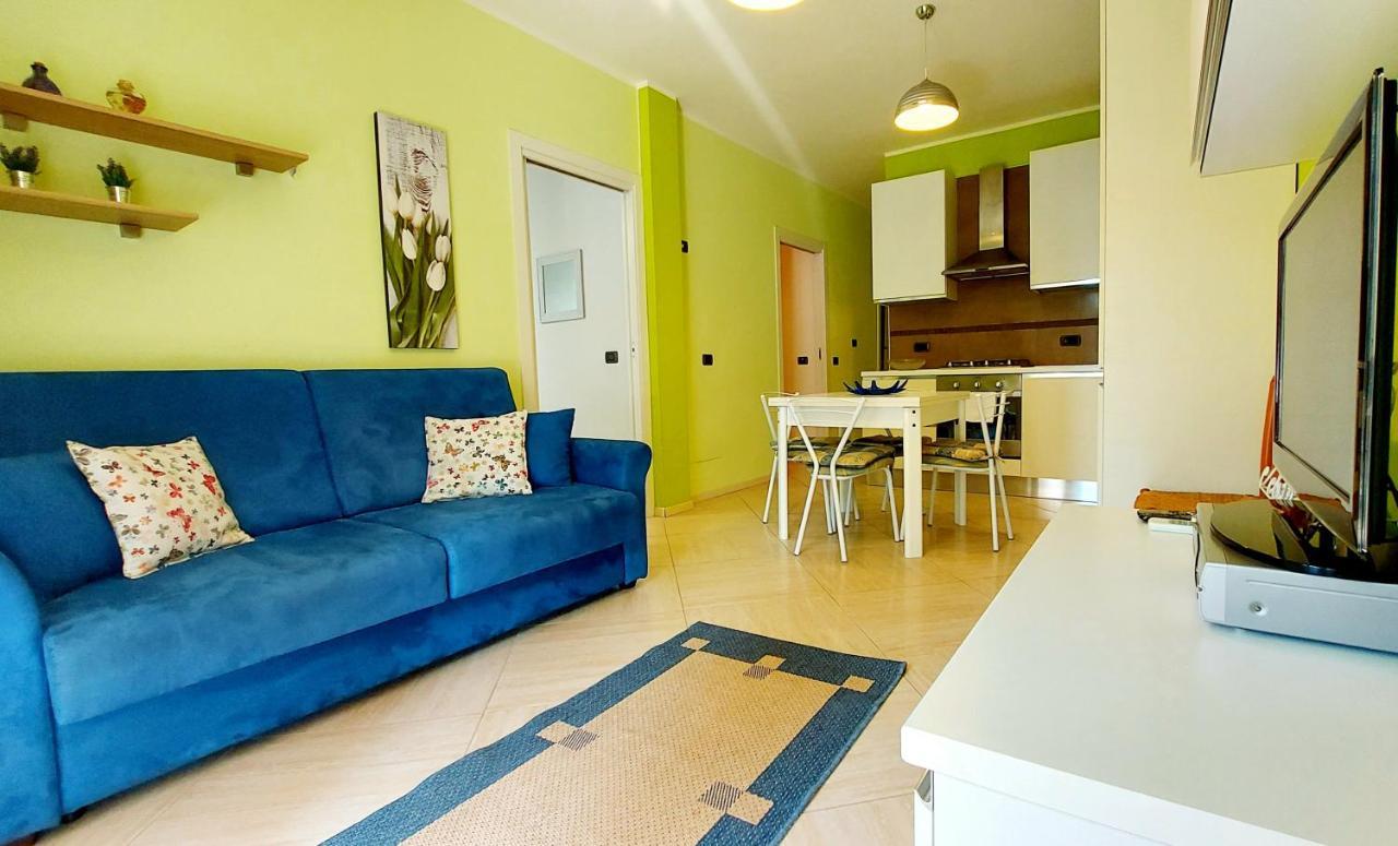 Colors Pool Apartment Bardolino Esterno foto